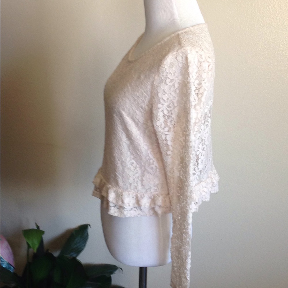 Lace top - Picture 2 of 5